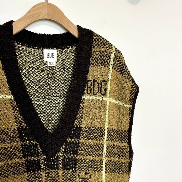 BDG Womens Sweater Vest Size XS Sleeveless Top V-neck Spring Fall Winter - Picture 7 of 16